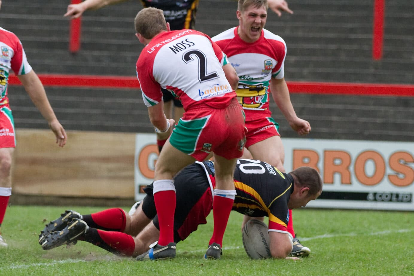 2010 - Keighley v Dewsbury - Rob Spicer Try